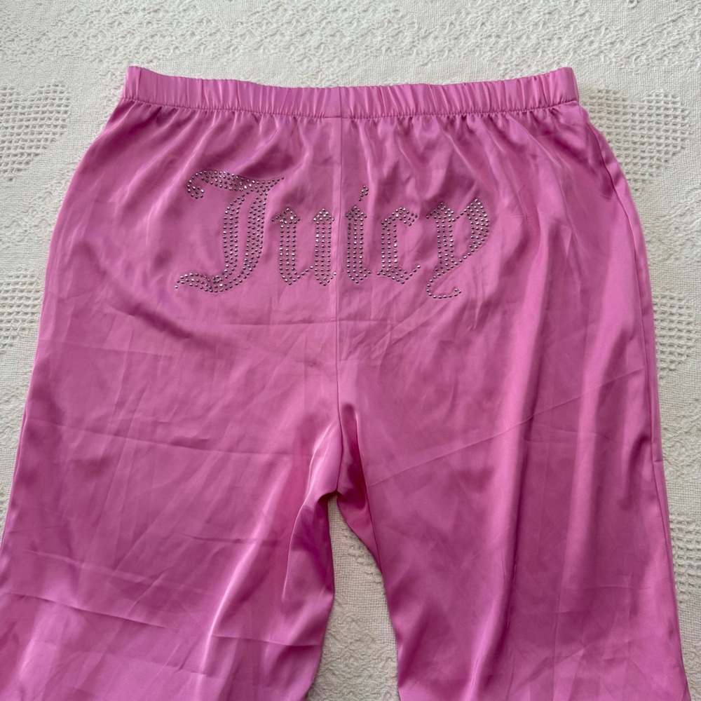 Juicy Couture Silky Bedazzled Butt Pajama Pants (M)